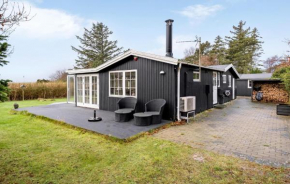3 Bedroom Beautiful Home In Højby, Højby